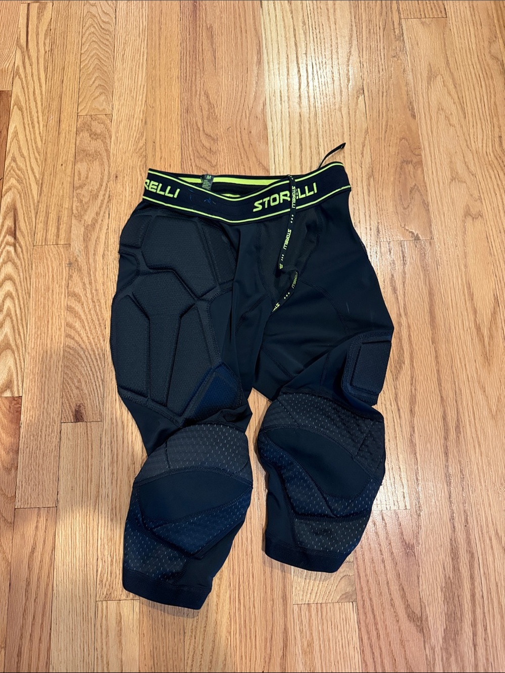 Storelli soccer goalie 3/4 pants
